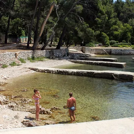 Apartamento With A Parking Space Mali Lošinj