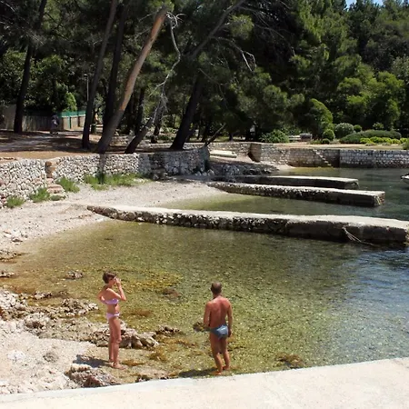 Apartment With A Parking Space Mali Lošinj